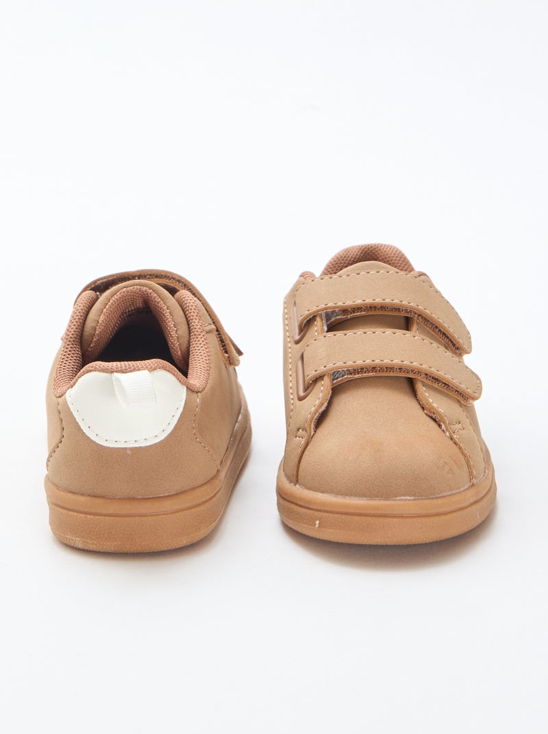 Tweekleurige lage sneakers van suèdine met klittenband Bruin - Kiabi
