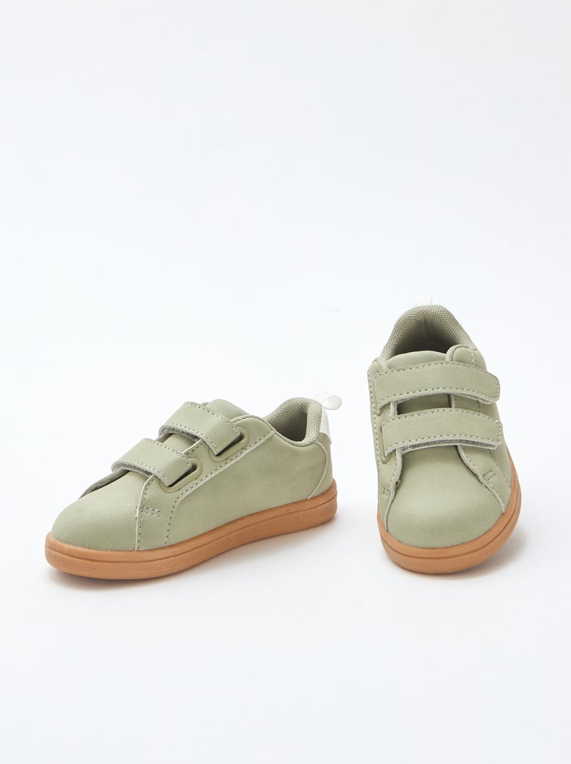Tweekleurige lage sneakers van suèdine met klittenband Groen - Kiabi