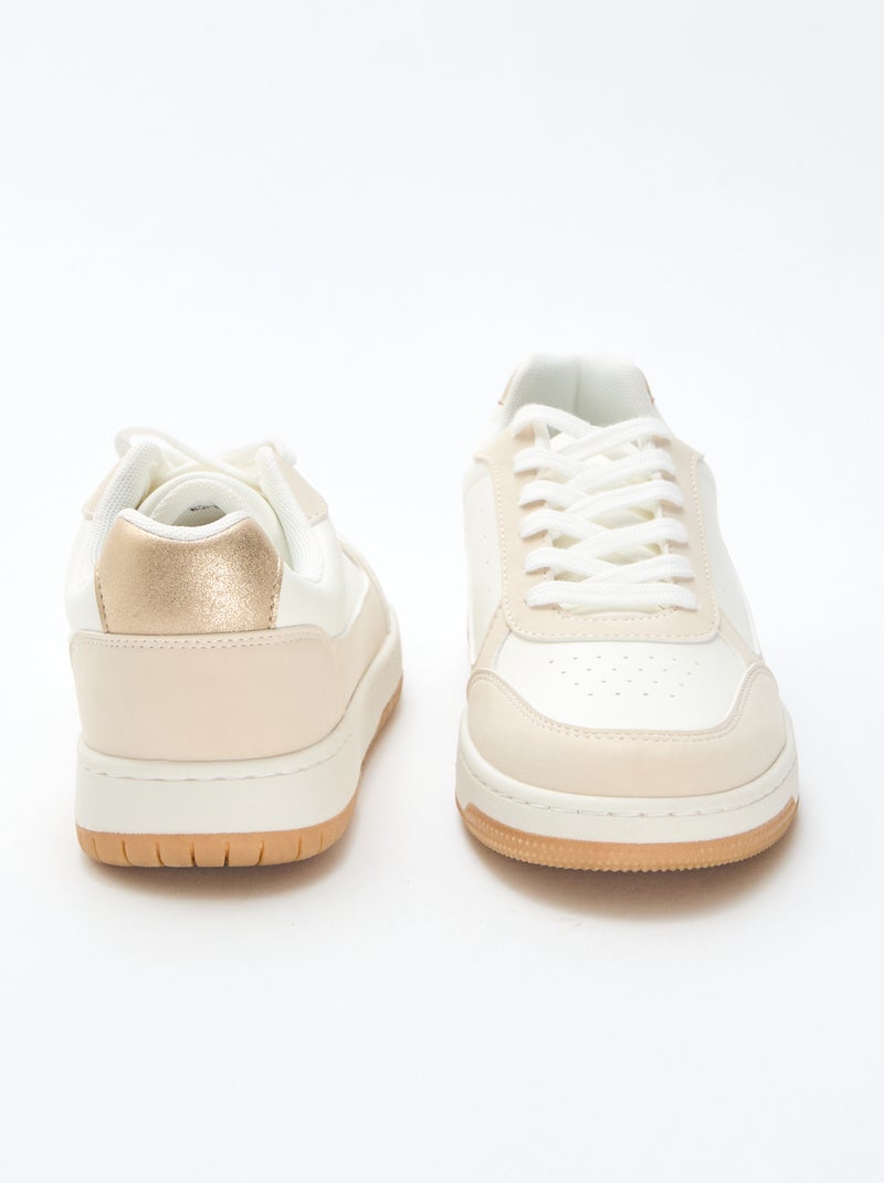 Tweekleurige sneakers met goudkleurige details Biege - Kiabi
