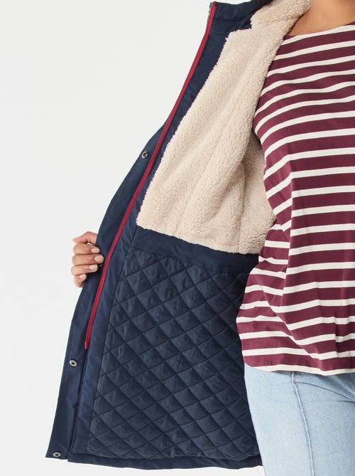 Waterafstotende parka met capuchon en imitatieschapenvacht - Kiabi