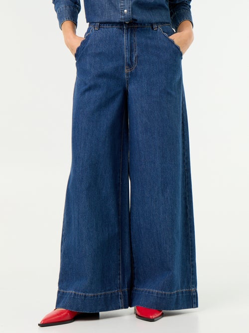 Wide leg-jeans met uitgesneden zakken - Kiabi Wide leg-jeans met uitgesneden zakken - Kiabi