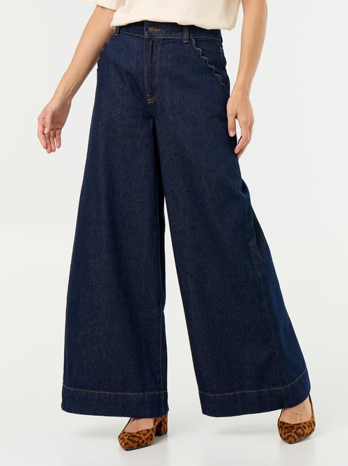 Wide leg-jeans met uitgesneden zakken - Kiabi Wide leg-jeans met uitgesneden zakken - Kiabi