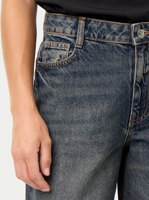 Wide leg jeans / wijde pasvorm met motief - Kiabi Wide leg jeans / wijde pasvorm met motief - Kiabi