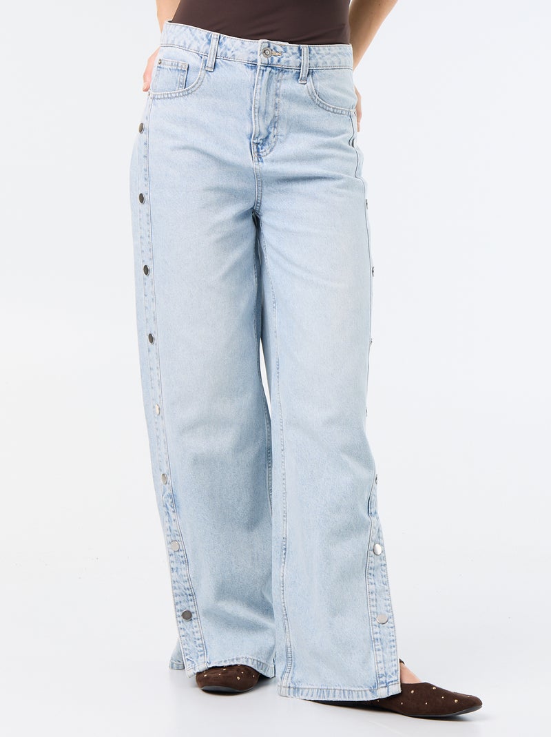 Wide leg jeans / wijde pasvorm met sierdrukknopen aan de zijkanten Blauw - Kiabi