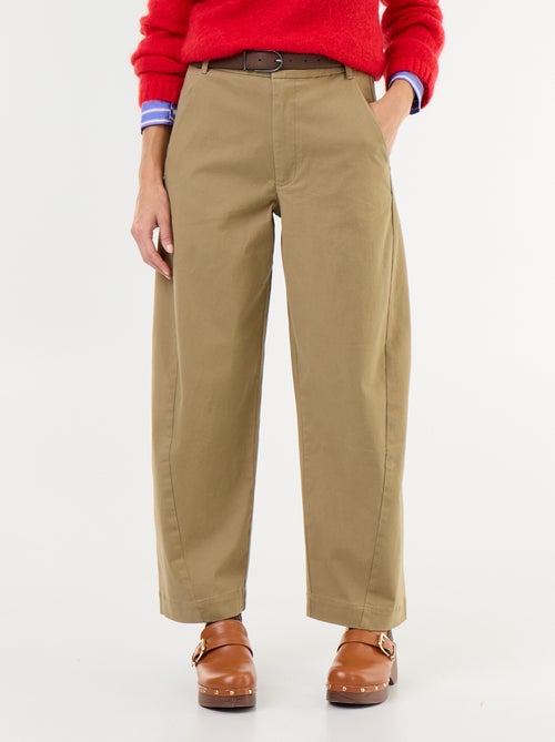 Wijd barrel-model pantalon met imitatielederen riem - Kiabi