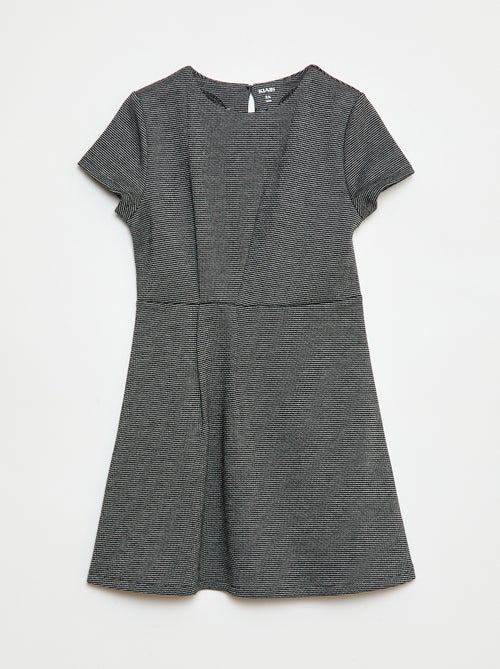 Wijd uitlopende jurk van milanotricot met korte mouwen - Kiabi