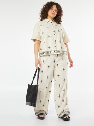 Wijde 3/4-broek met borduursel