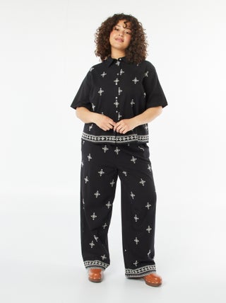 Wijde 3/4-broek met borduursel