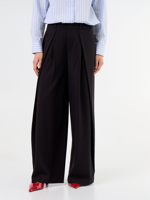 Wijde broek met hoge taille en plooien - Kiabi Wijde broek met hoge taille en plooien - Kiabi