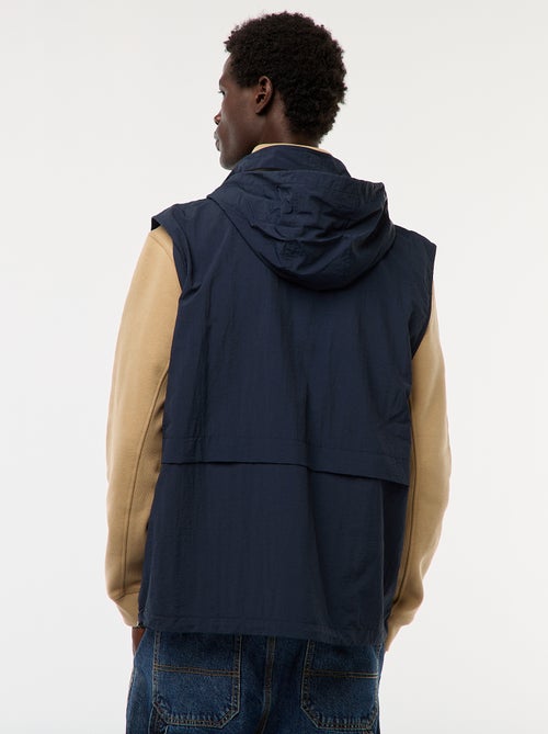 Windjack met capuchon en afneembare mouwen - Kiabi