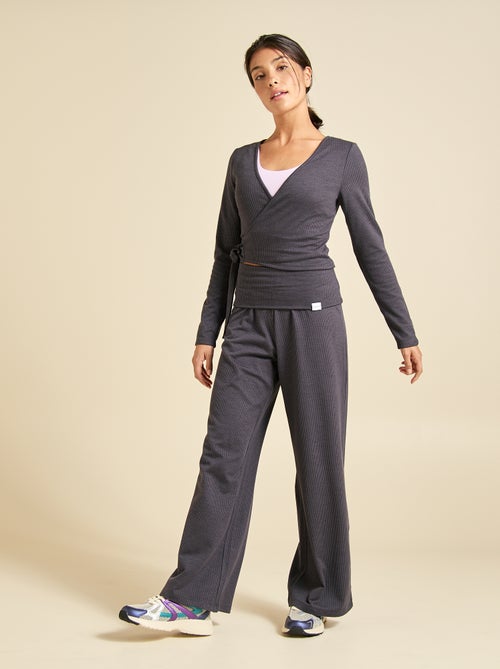 Yogashirt met lange mouwen en overslagmodel (ekstract) - Kiabi Yogashirt met lange mouwen en overslagmodel (ekstract) - Kiabi